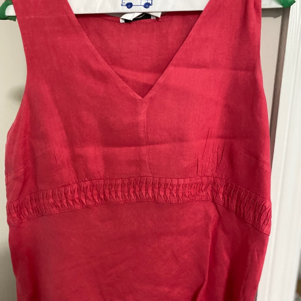 Linen Sleeveless Blouse